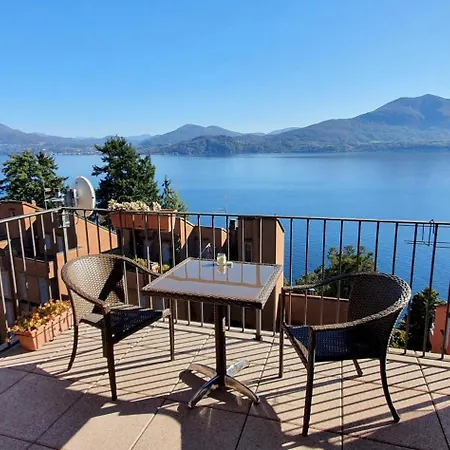 Great With Amazing View Of Lago Maggiore *